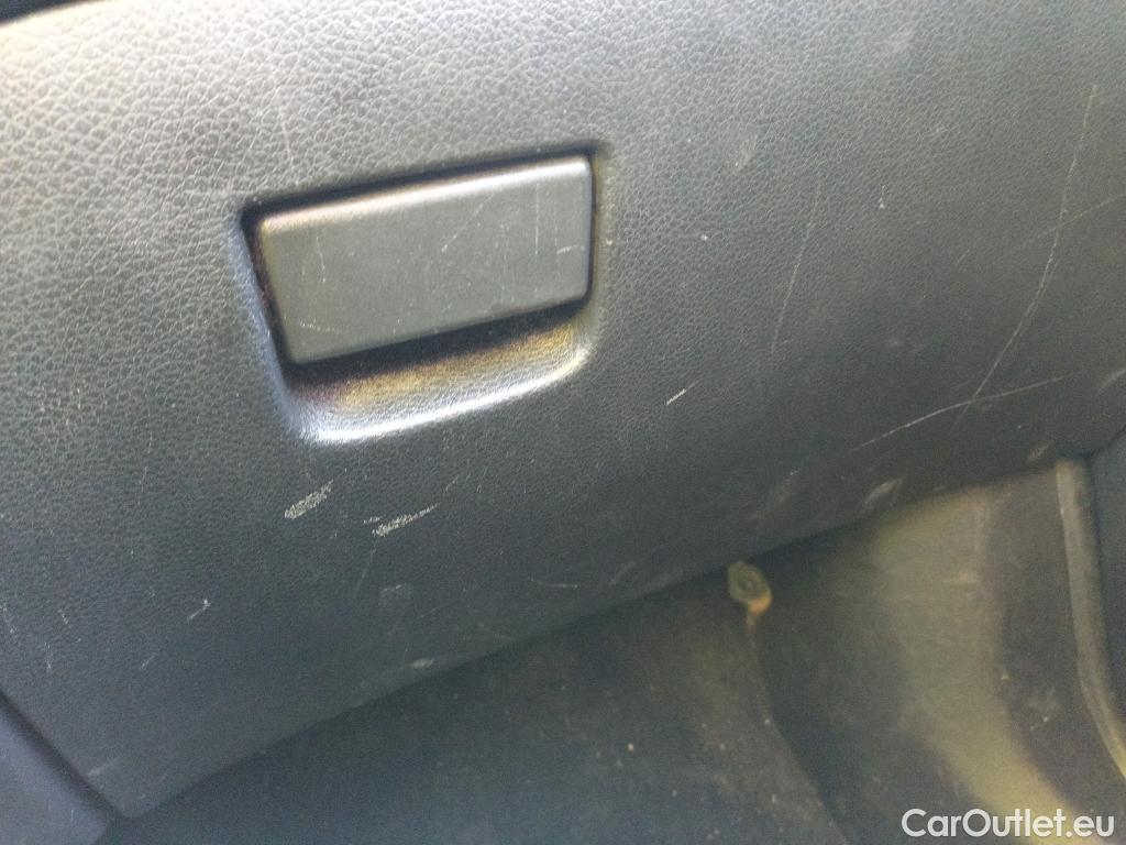  Nissan  Qashqai NISSAN  / 2017 / 5P / todoterreno DIG-T 103 kW (140 CV) E6D ACENTA #31