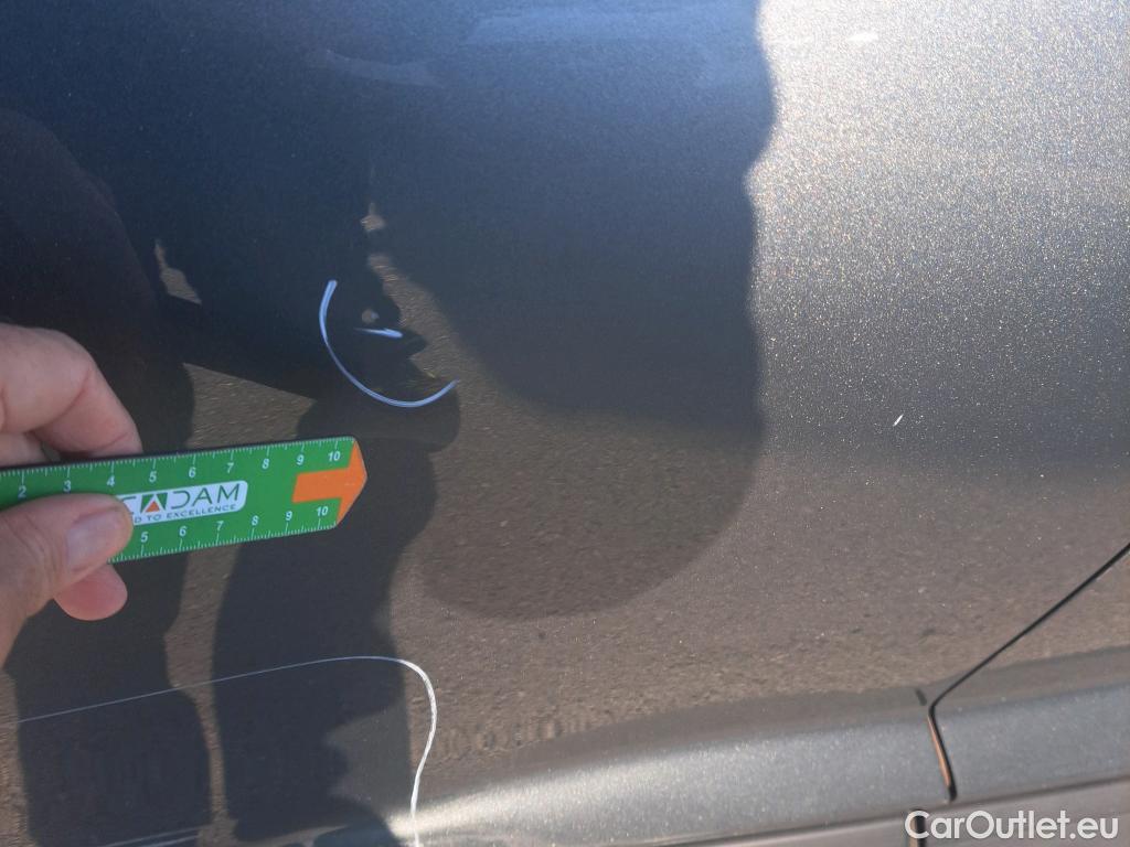  Nissan  Juke NISSAN  / 2019 / 5P / crossover DIG-T 84 kW (114 CV) DCT 7 V N-Connecta (AC2) #3