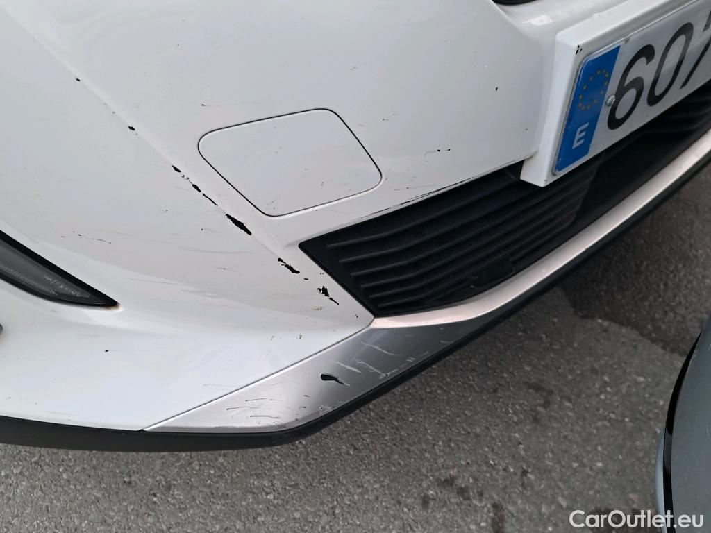  Peugeot  2008 PEUGEOT  / 2019 / 5P / todoterreno Allure BlueHDI 100 S&S BVM6 (AC) #1