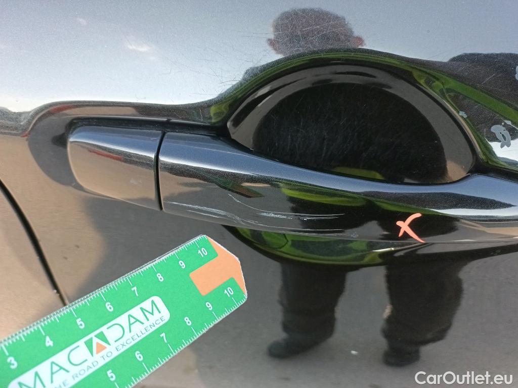  Nissan  Qashqai NISSAN  / 2017 / 5P / todoterreno DIG-T 103 kW (140 CV) E6D ACENTA #52