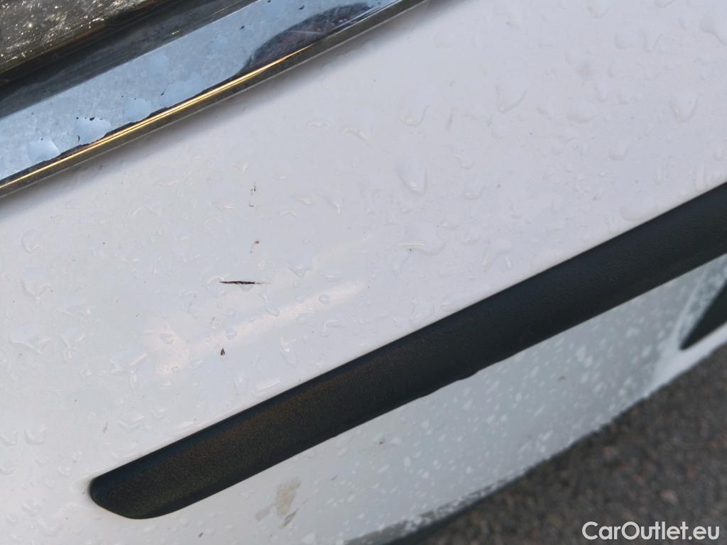  Opel   Grandland X OPEL Grandland / 2021 / 5P / todoterreno 1.5 CDTi Business Edition Auto #13