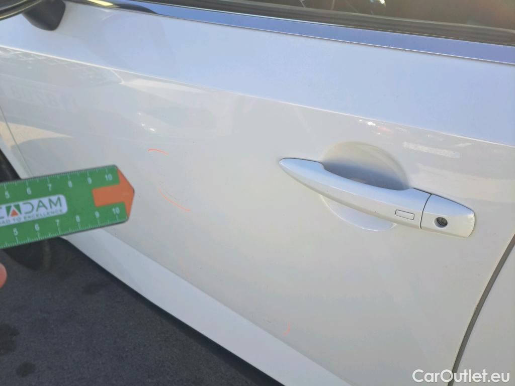  Nissan  Qashqai NISSAN  / 2021 / 5P / todoterreno DIG-T 103kW (140CV) mHEV 4x2 Acenta #19