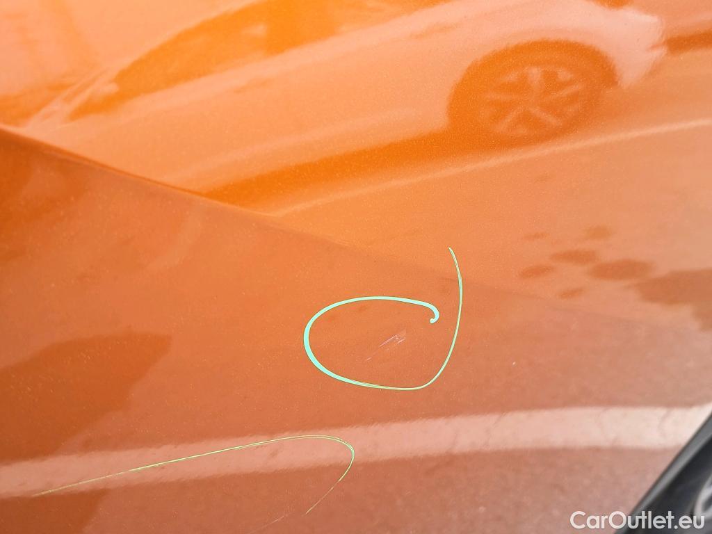  Peugeot  2008 PEUGEOT  / 2019 / 5P / todoterreno Active BlueHDI 81kW (110CV) #4