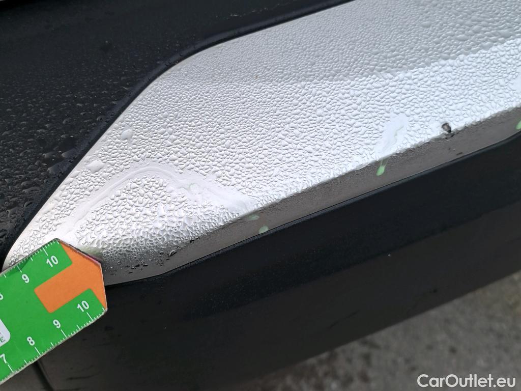  Peugeot  2008 PEUGEOT  / 2019 / 5P / todoterreno Allure BlueHDI 100 S&S BVM6 (AC) #32