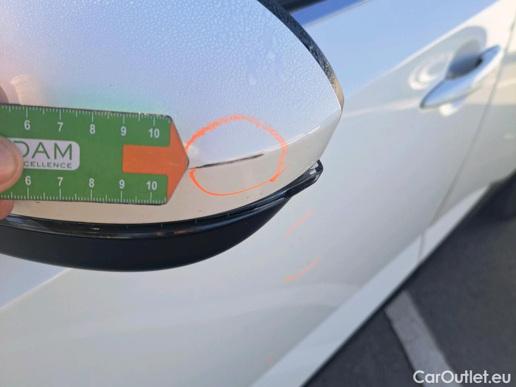  Nissan  Qashqai NISSAN  / 2021 / 5P / todoterreno DIG-T 103kW (140CV) mHEV 4x2 Acenta #24