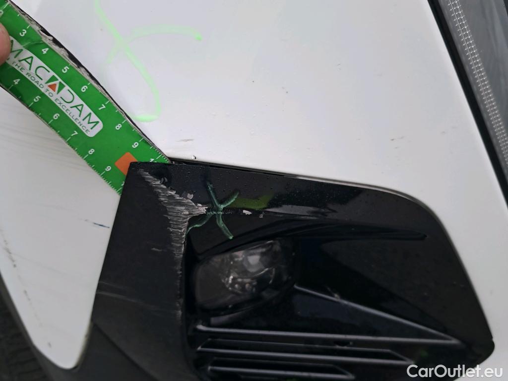  Peugeot  2008 PEUGEOT  / 2019 / 5P / todoterreno Allure BlueHDI 100 S&S BVM6 (AC) #12