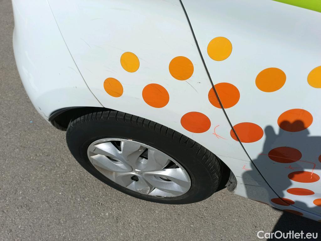  Renault  Zoe RENAULT  / 2013 / 5P / berlina con portón Life 40 R90 (CX) #3