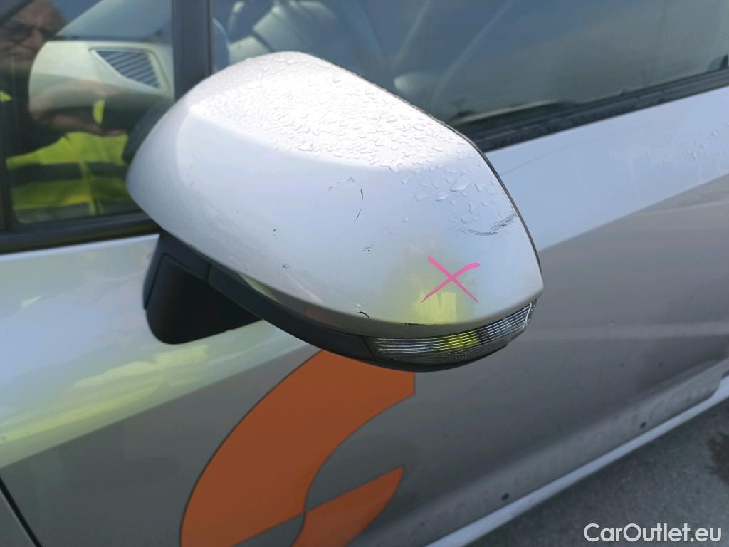  Toyota  Corolla TOYOTA  / 2019 / 5P / familiar 1.8 125H ACTIVE TECH E-CVT TOU SPORT #48