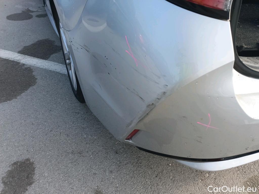  Toyota  Corolla TOYOTA  / 2019 / 5P / familiar 1.8 125H ACTIVE TECH E-CVT TOU SPORT #13