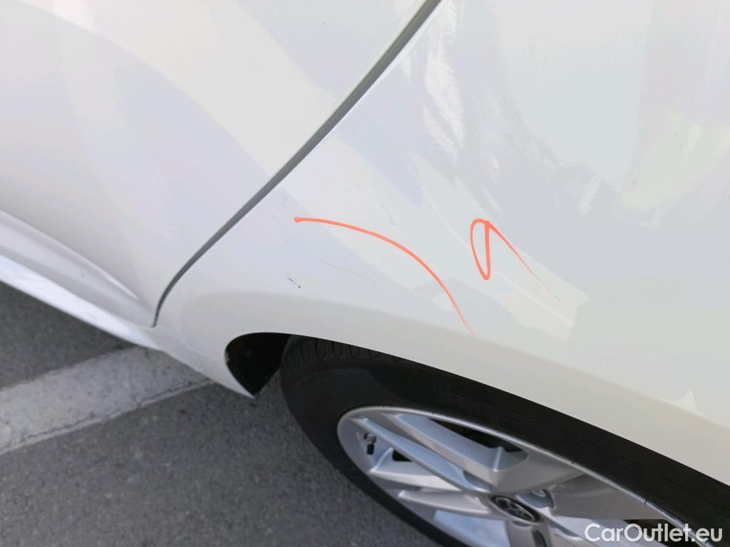  Toyota  Corolla TOYOTA  / 2019 / 5P / familiar 1.8 125H ACTIVE TECH E-CVT TOU SPORT #4