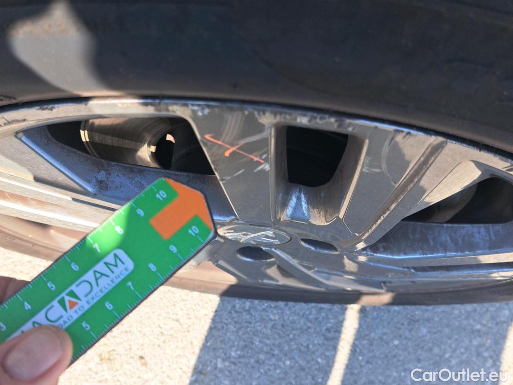  Peugeot  208 PEUGEOT  / 2019 / 5P / berlina con portón BlueHDi 73kW (100CV) Active Pack (AC2) #16