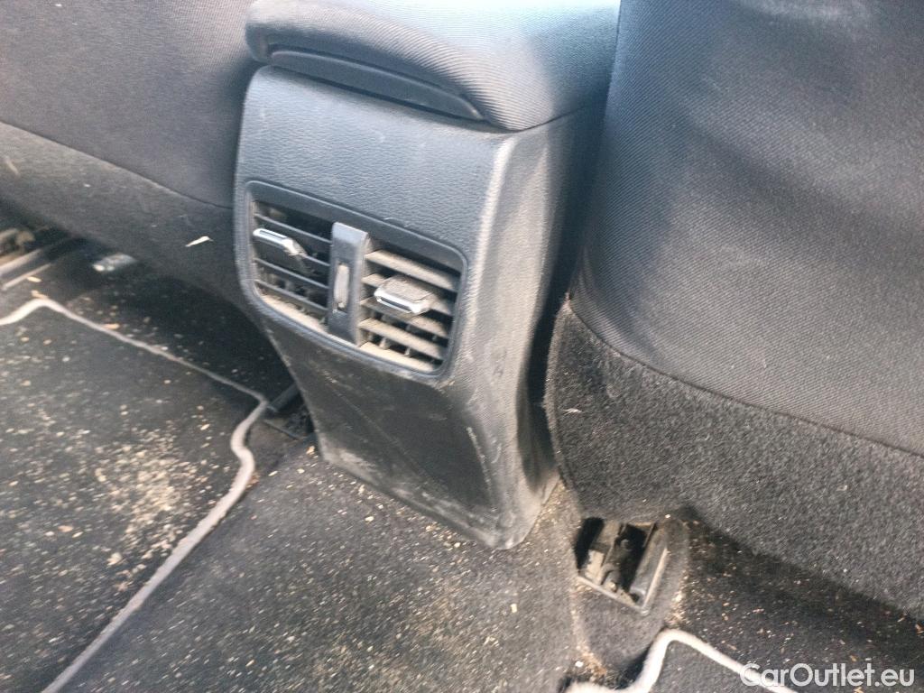  Toyota  Corolla TOYOTA  / 2019 / 5P / familiar 1.8 125H ACTIVE TECH E-CVT TOU SPORT #21