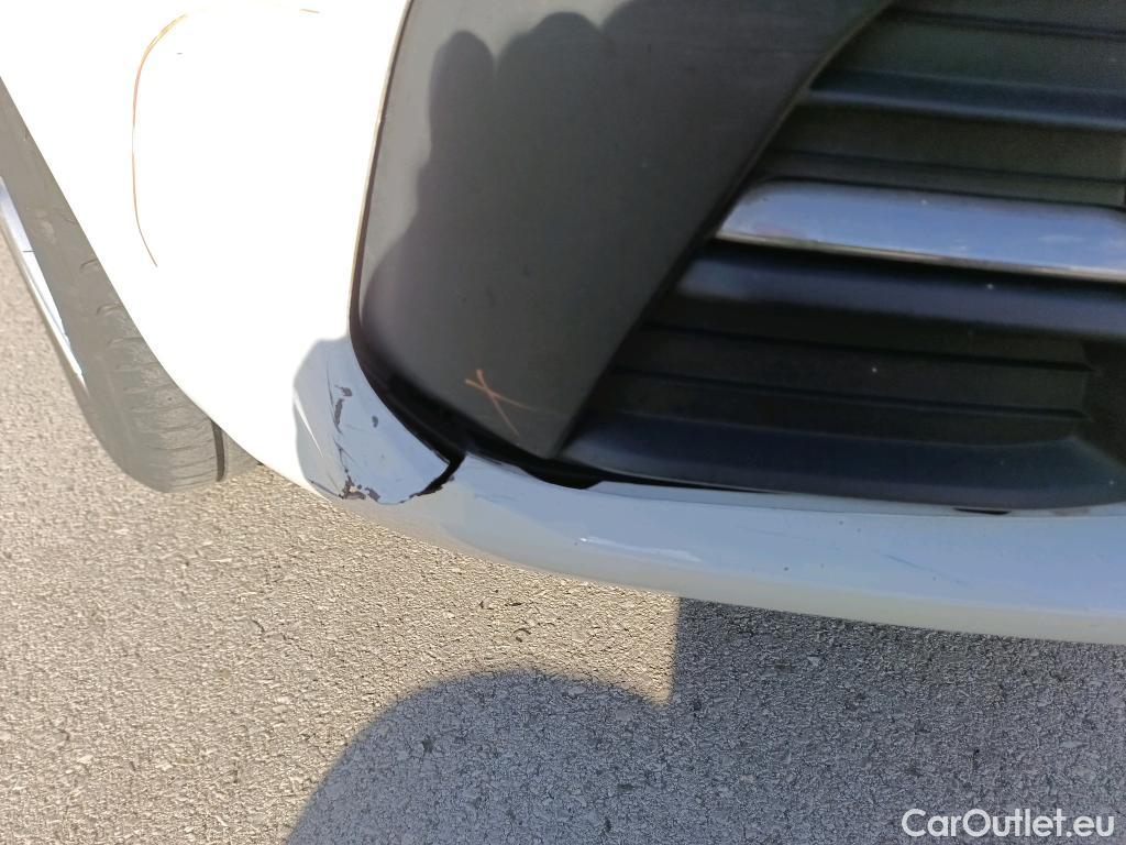  Peugeot  308 PEUGEOT  / 2017 / 5P / berlina con portón 5p Active 1.2 PureTech 96KW (130CV) S&S #15