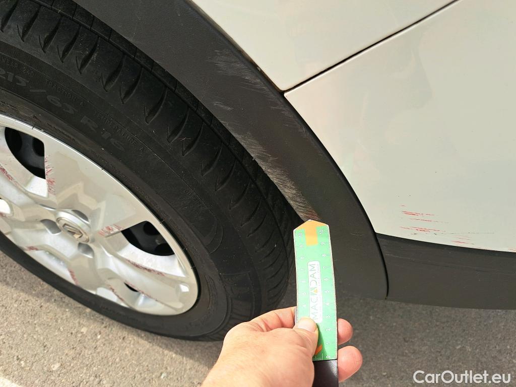  Renault  Kadjar RENAULT  / 2019 / 5P / crossover Business Tce GPF 103kW (140CV) #28