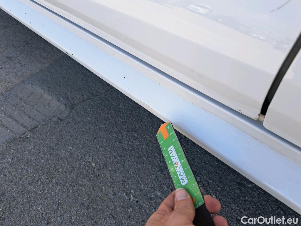  Toyota  Corolla TOYOTA  / 2019 / 5P / familiar 2.0 180H STYLE E-CVT TOURING SPORT #30