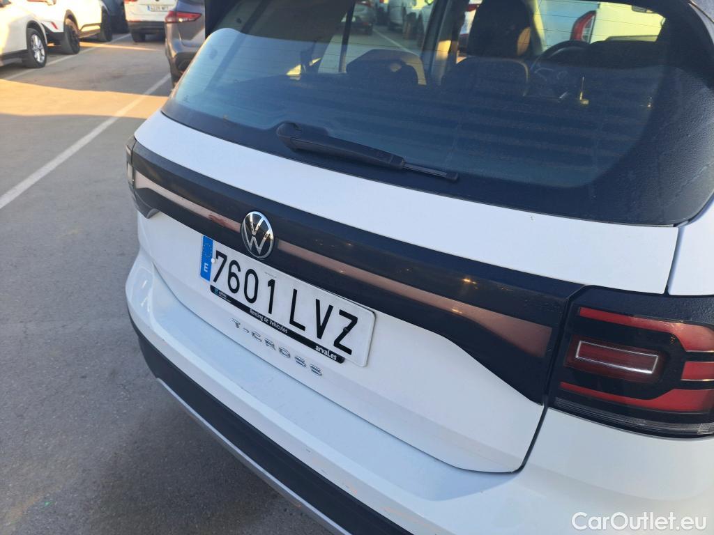  Volkswagen  T-CROSS VOLKSWAGEN  / 2018 / 5P / todoterreno Edition 1.0 TSI 70kW (95CV) #5