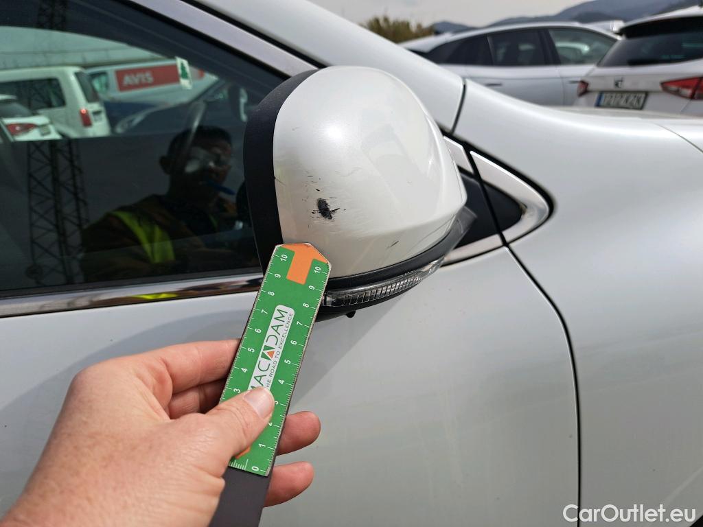  Renault  Kadjar RENAULT  / 2019 / 5P / crossover Business Tce GPF 103kW (140CV) #30