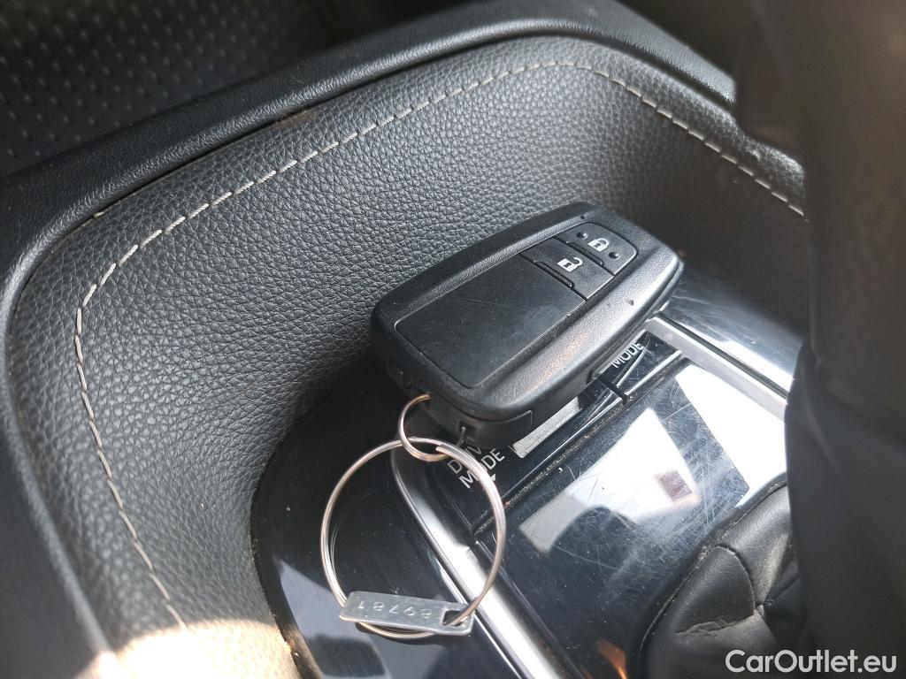  Toyota  Corolla TOYOTA  / 2019 / 5P / familiar 2.0 180H STYLE E-CVT TOURING SPORT #1