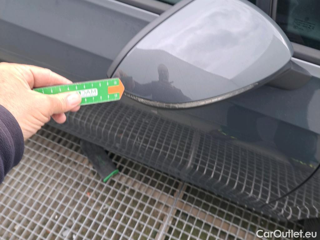  Volkswagen  Golf  VOLKSWAGEN / 2020 / 5P / berlina con portón Life 1.5 TSI 110kW (150CV) #17