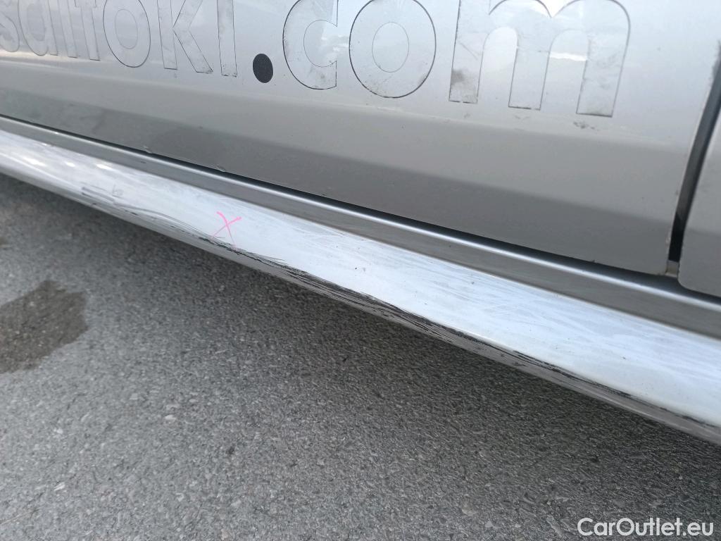  Toyota  Corolla TOYOTA  / 2019 / 5P / familiar 1.8 125H ACTIVE TECH E-CVT TOU SPORT #30