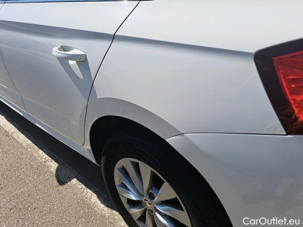  Skoda  KAMIQ SKODA  1.0 TSI 81kW (110CV) DSG Ambition (CX) #13