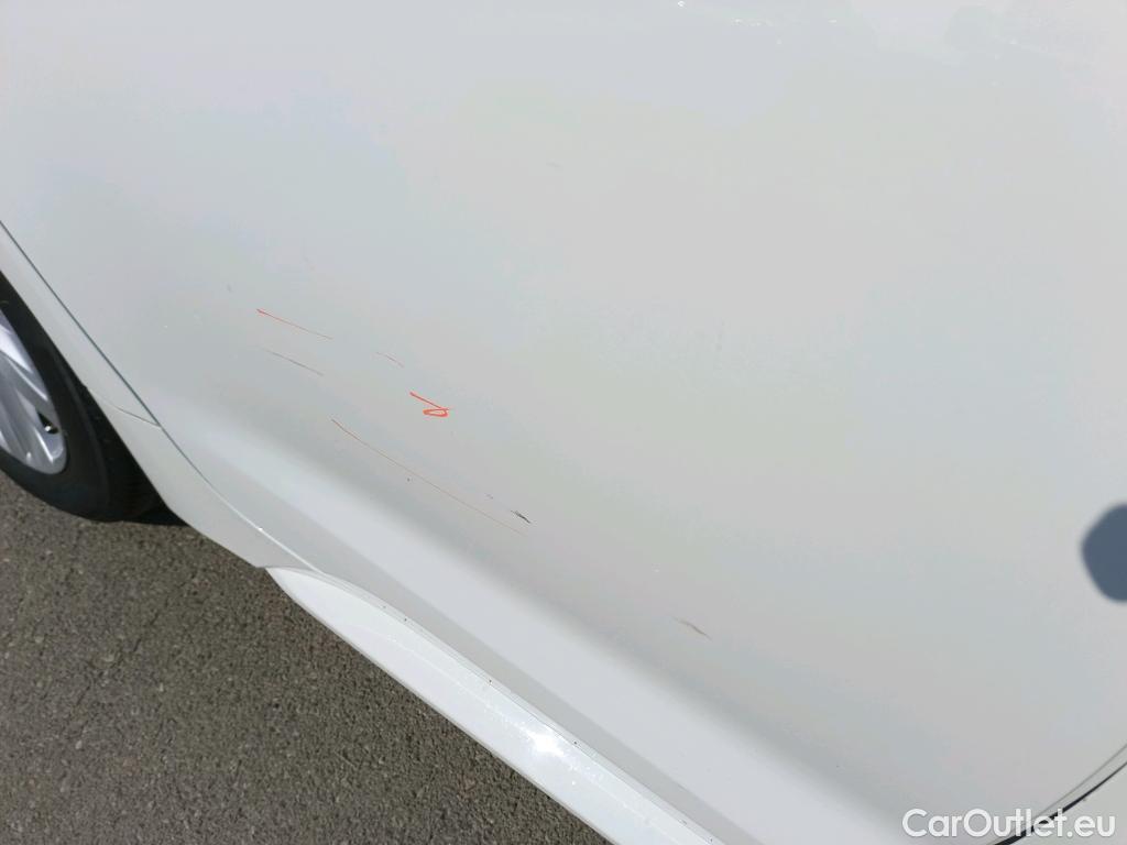  Toyota  Corolla TOYOTA  / 2019 / 5P / familiar 1.8 125H ACTIVE TECH E-CVT TOU SPORT #7