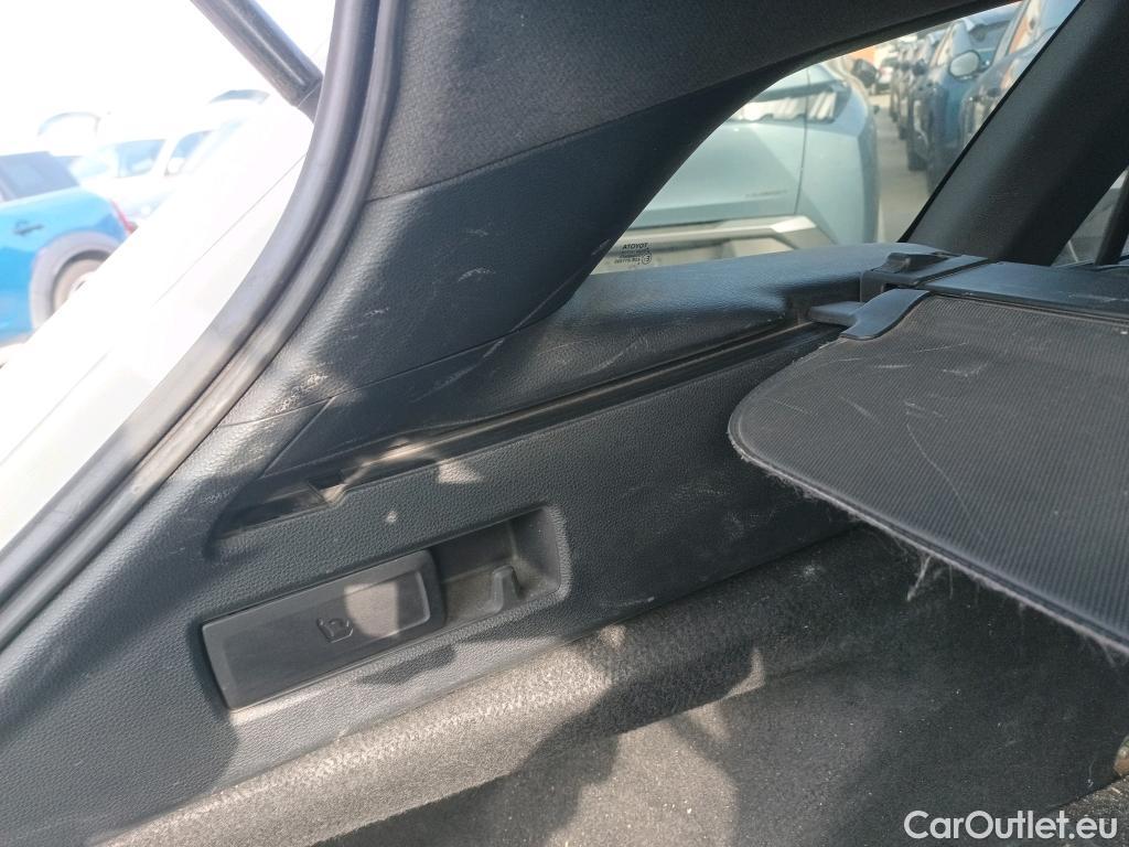  Toyota  Corolla TOYOTA  / 2019 / 5P / familiar 1.8 125H ACTIVE TECH E-CVT TOU SPORT #35