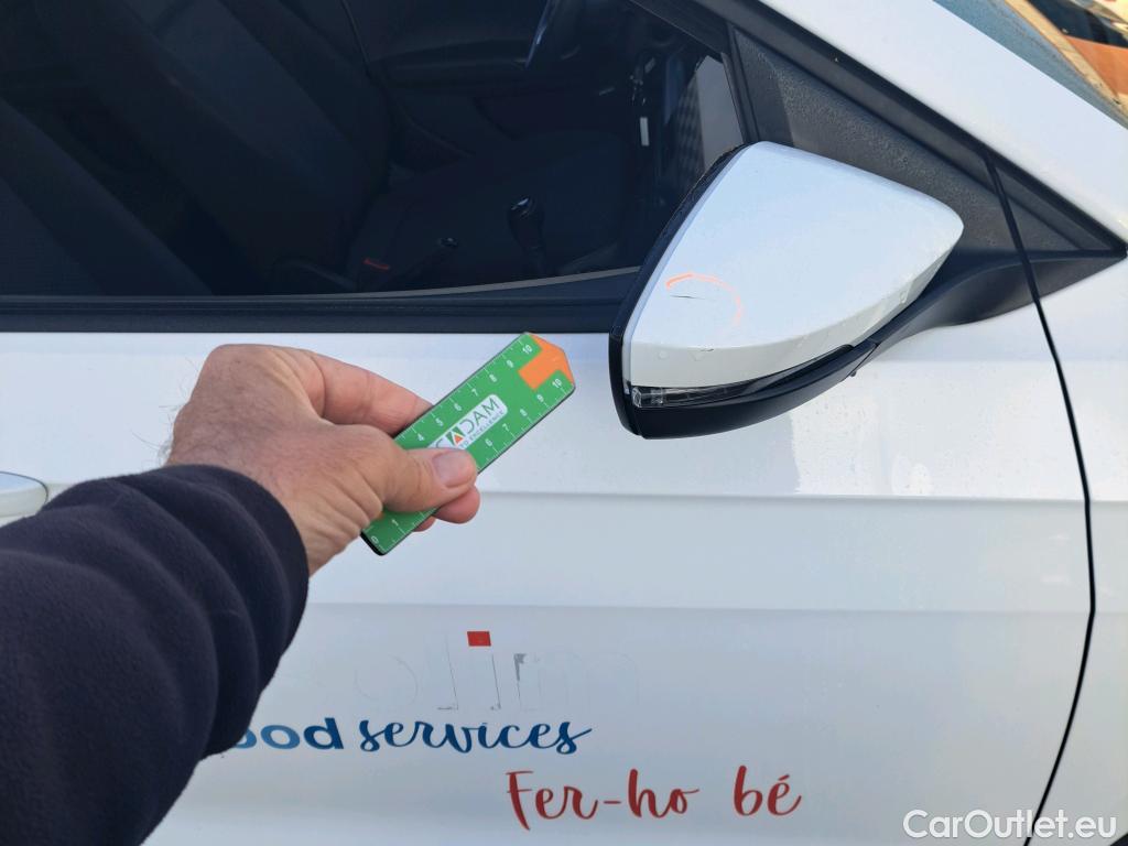  Volkswagen  T-CROSS VOLKSWAGEN  / 2018 / 5P / todoterreno Edition 1.0 TSI 70kW (95CV) #15