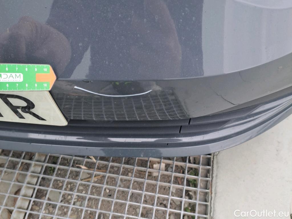  Volkswagen  Golf  VOLKSWAGEN / 2020 / 5P / berlina con portón Life 1.5 TSI 110kW (150CV) #9