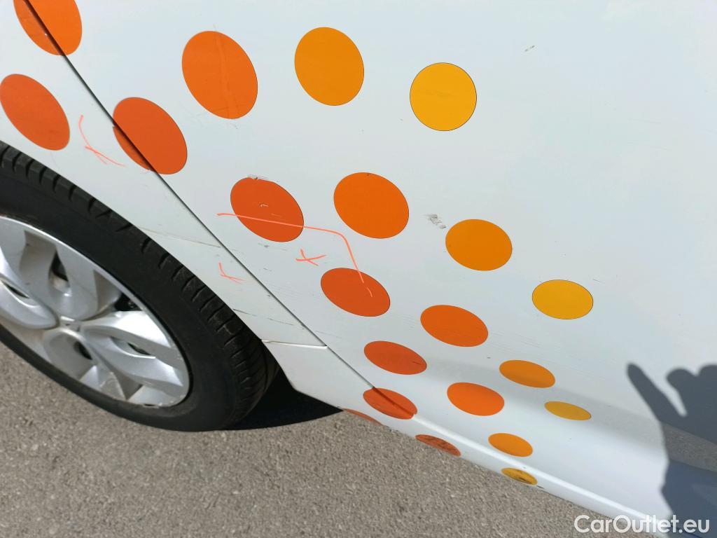  Renault  Zoe RENAULT  / 2013 / 5P / berlina con portón Life 40 R90 (CX) #18