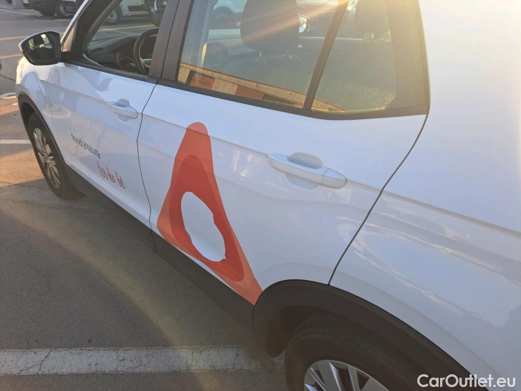  Volkswagen  T-CROSS VOLKSWAGEN  / 2018 / 5P / todoterreno Edition 1.0 TSI 70kW (95CV) #6