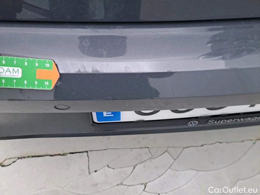  Volkswagen  Golf  VOLKSWAGEN / 2020 / 5P / berlina con portón Life 1.5 TSI 110kW (150CV) #14