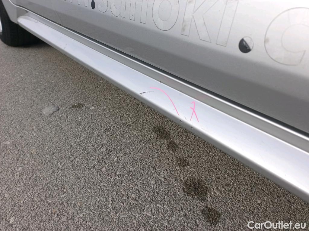  Toyota  Corolla TOYOTA  / 2019 / 5P / familiar 1.8 125H ACTIVE TECH E-CVT TOU SPORT #27