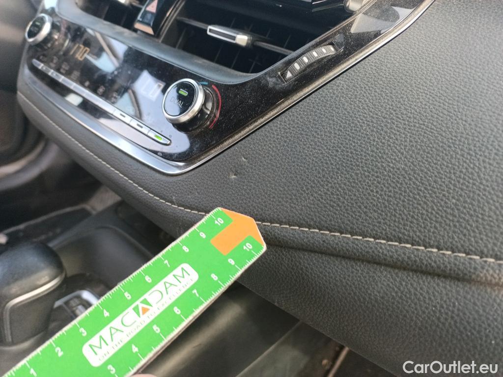  Toyota  Corolla TOYOTA  / 2019 / 5P / familiar 1.8 125H ACTIVE TECH E-CVT TOU SPORT #20