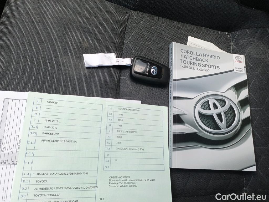  Toyota  Corolla TOYOTA  / 2019 / 5P / familiar 1.8 125H ACTIVE TECH E-CVT TOU SPORT #4