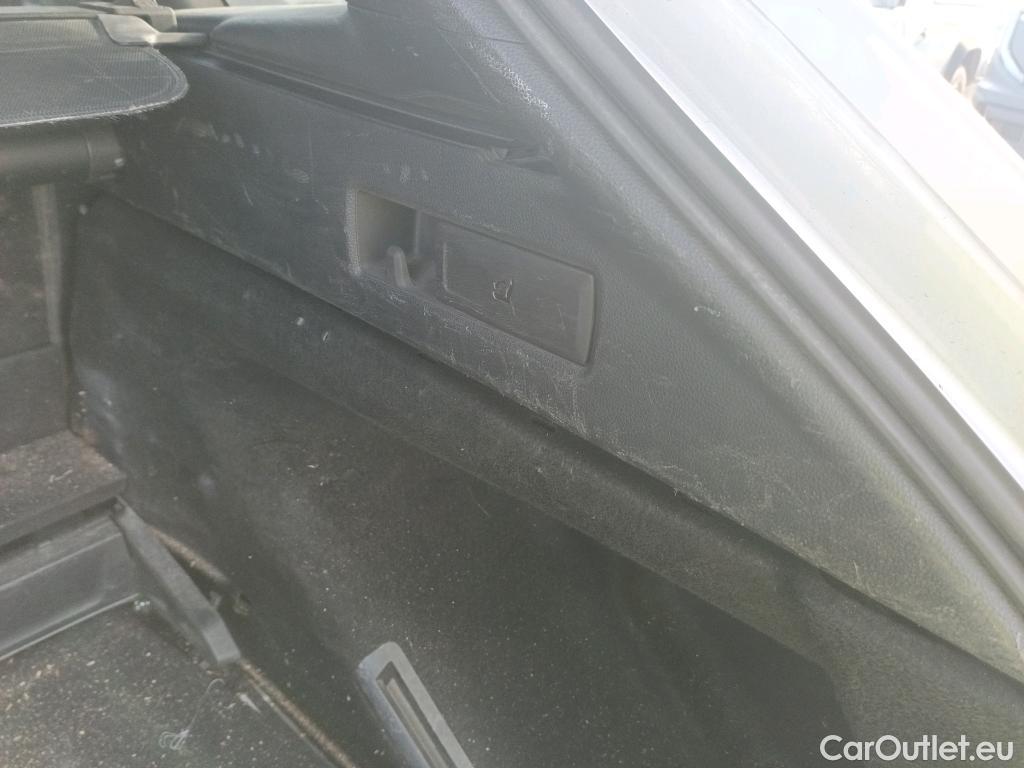  Toyota  Corolla TOYOTA  / 2019 / 5P / familiar 1.8 125H ACTIVE TECH E-CVT TOU SPORT #31