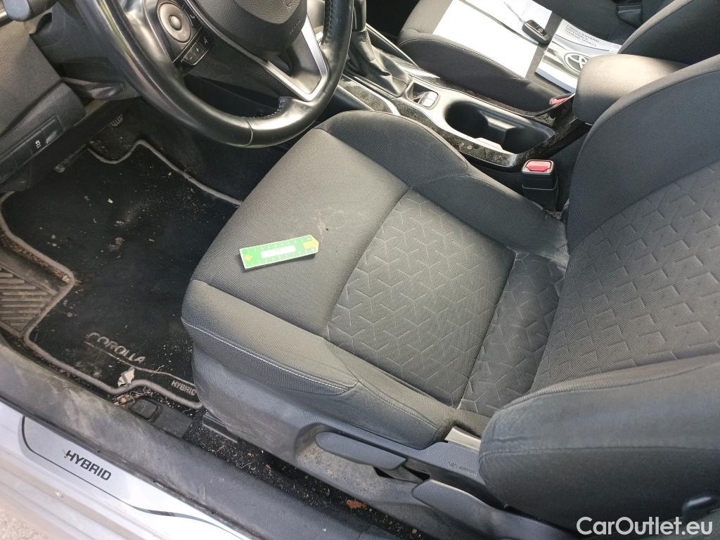  Toyota  Corolla TOYOTA  / 2019 / 5P / familiar 1.8 125H ACTIVE TECH E-CVT TOU SPORT #23