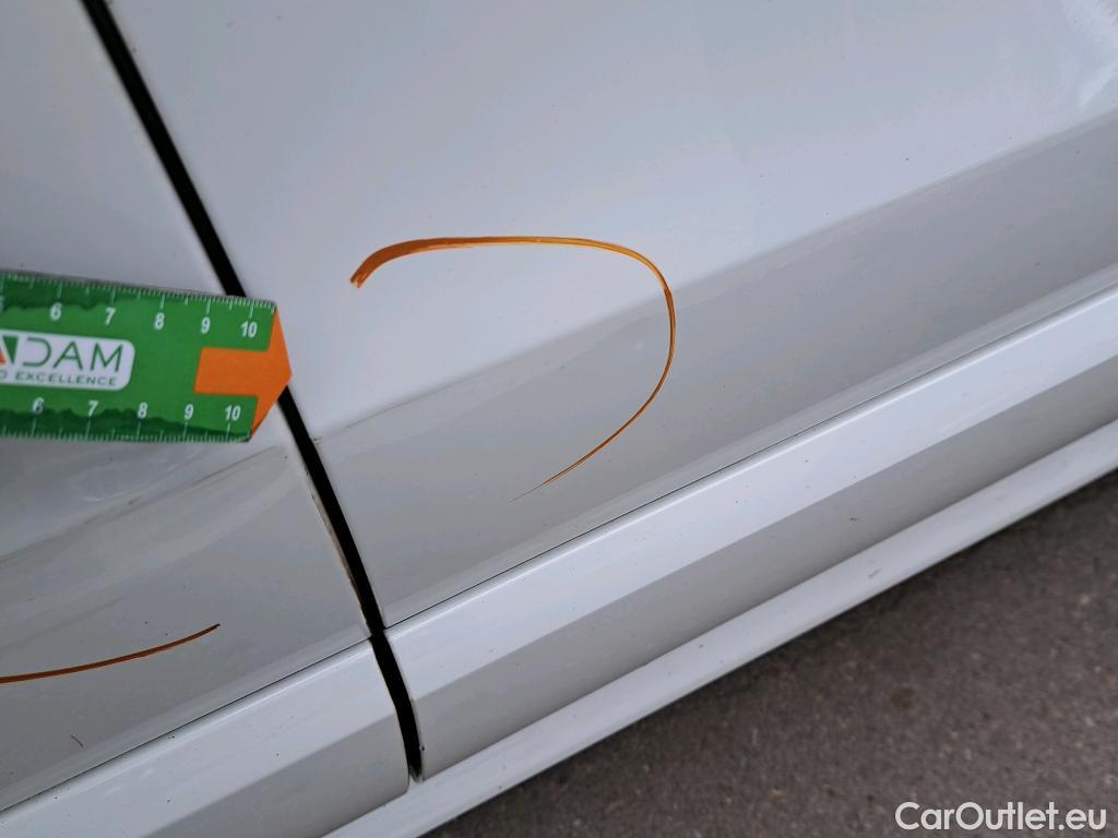  Volvo  XC90 VOLVO  / 2019 / 5P / todoterreno 2.0 T8 AWD Recharge R-Design Auto #12