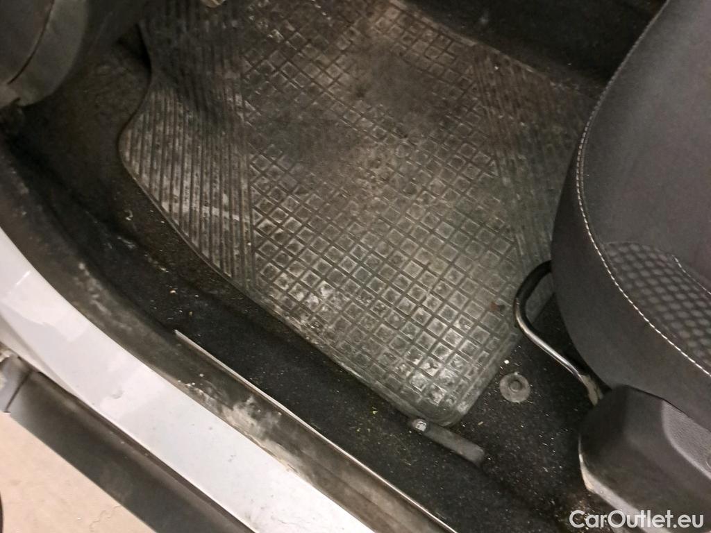  Dacia  Duster DACIA  / 2018 / 5P / todoterreno Comfort Blue dCi 85kW (115CV) 4X4 #15