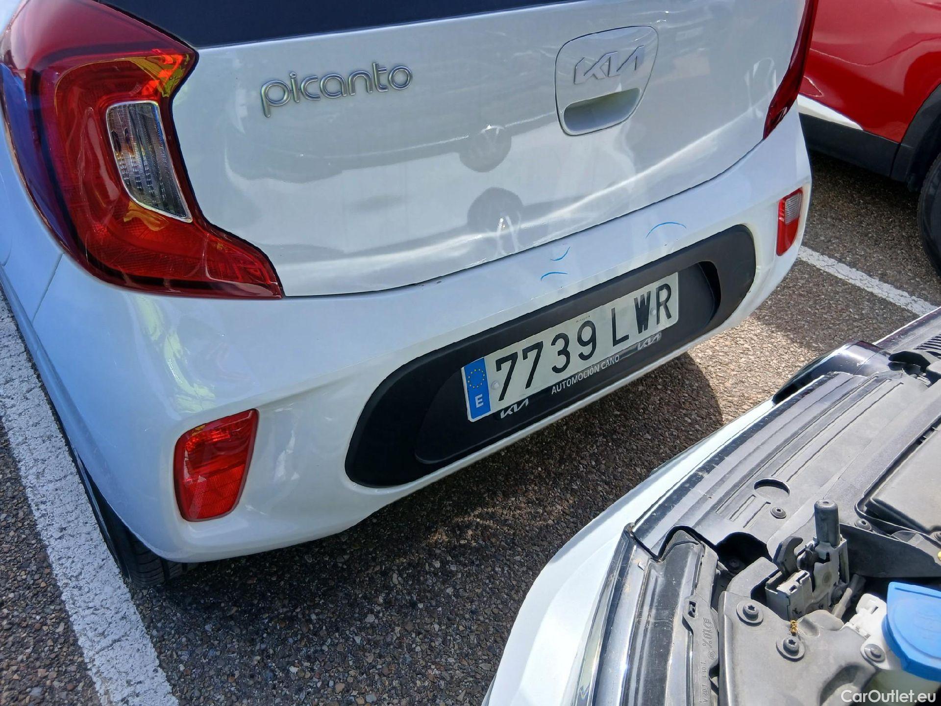  KIA  Picanto KIA  / 2020 / 5P / berlina con portón 1.0 DPi 49kW (67CV) Concept #6