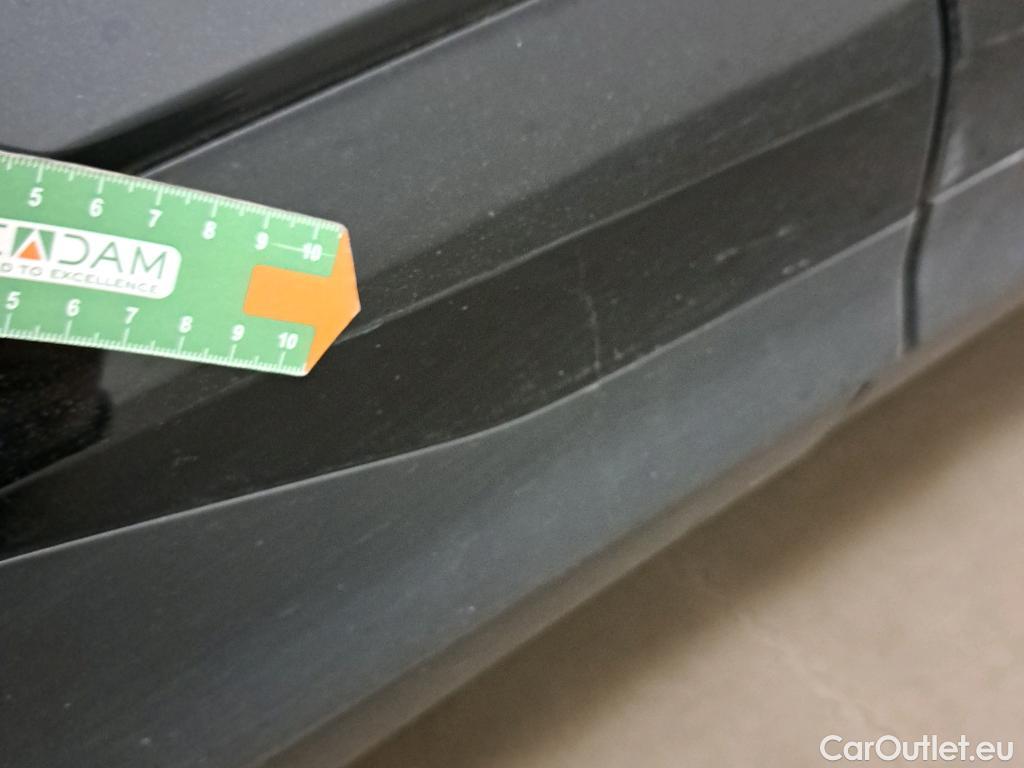  KIA  Sportage KIA  / 2022 / 5P / todoterreno 1.6 T-GDi HEV 171kW (230CV) GT-line 4X2 #29