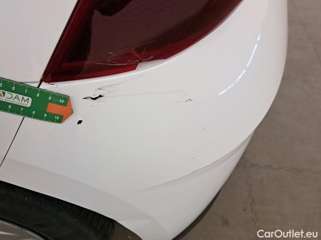  Hyundai  i20 HYUNDAI  / 2020 / 5P / berlina con portón 1.0 TGDI 74kW (100CV) 48V Essence #18