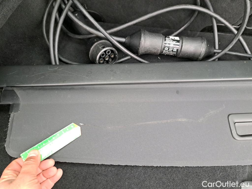  Volvo  XC90 VOLVO  / 2019 / 5P / todoterreno 2.0 T8 AWD Recharge R-Design Auto #15