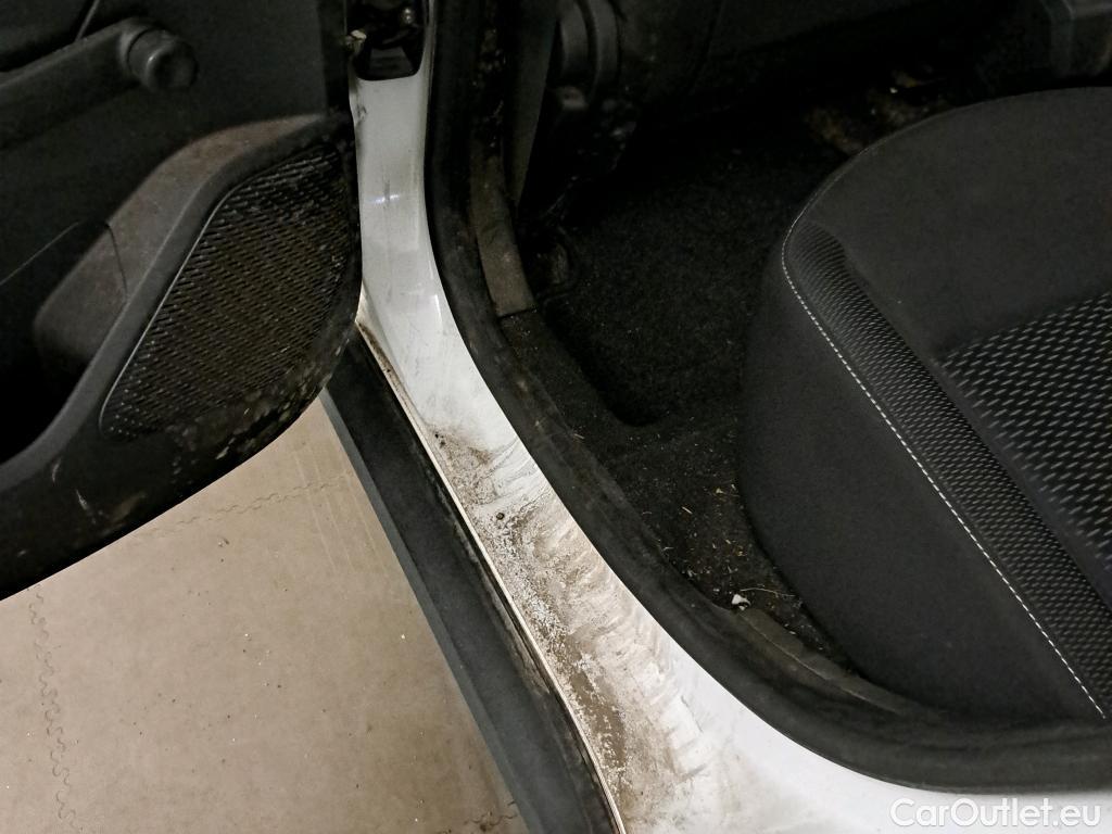  Dacia  Duster DACIA  / 2018 / 5P / todoterreno Comfort Blue dCi 85kW (115CV) 4X4 #12