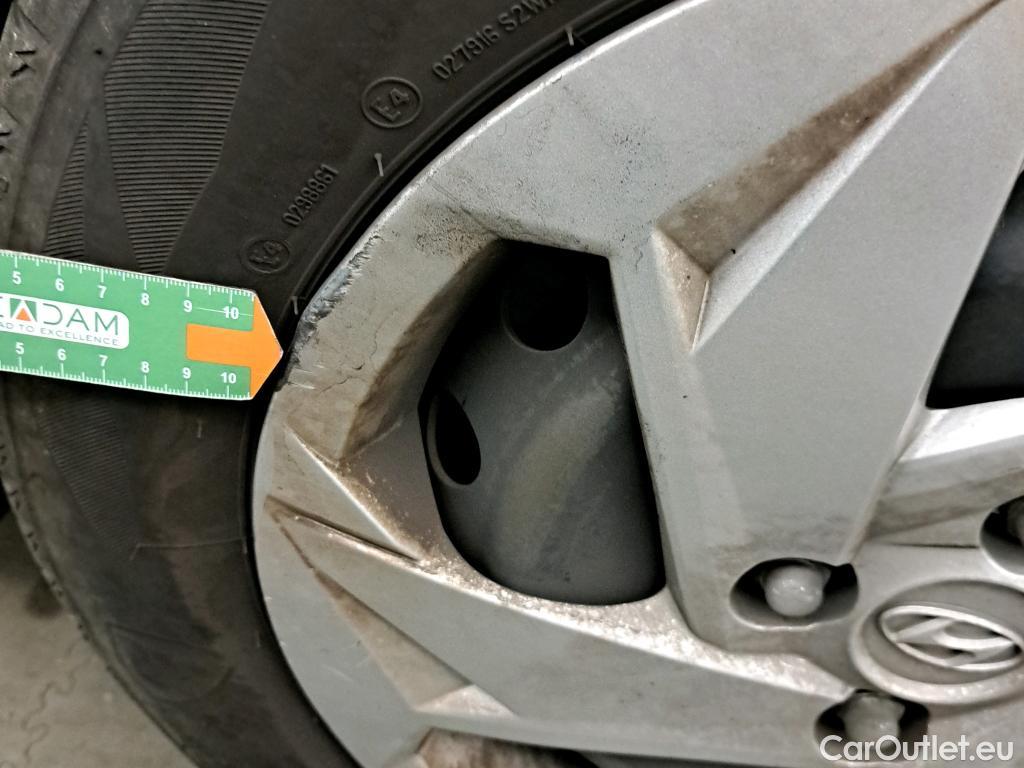  Hyundai  i20 HYUNDAI  / 2020 / 5P / berlina con portón 1.0 TGDI 74kW (100CV) 48V Essence #27