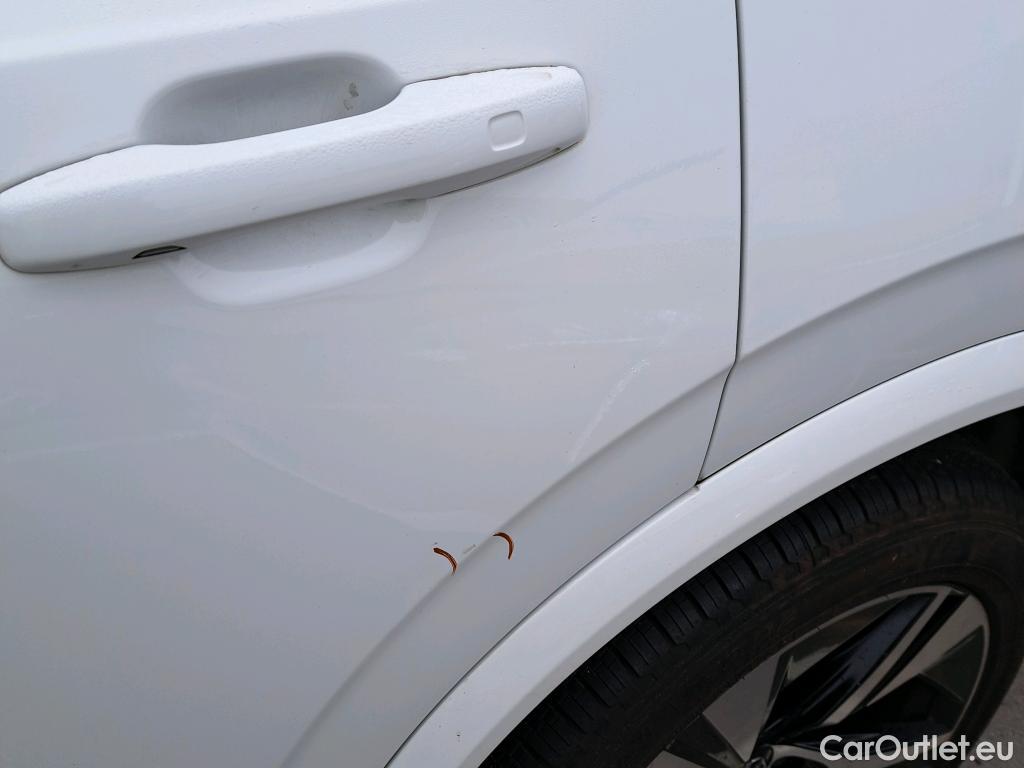  Volvo  XC90 VOLVO  / 2019 / 5P / todoterreno 2.0 T8 AWD Recharge R-Design Auto #25