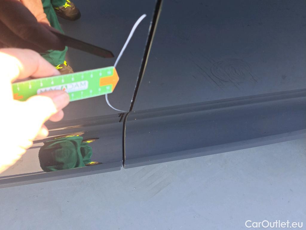  Volvo  XC 40 VOLVO XC40 / 2021 / 5P / todoterreno 1.5 T4 Recharge PHEV Core Auto #19