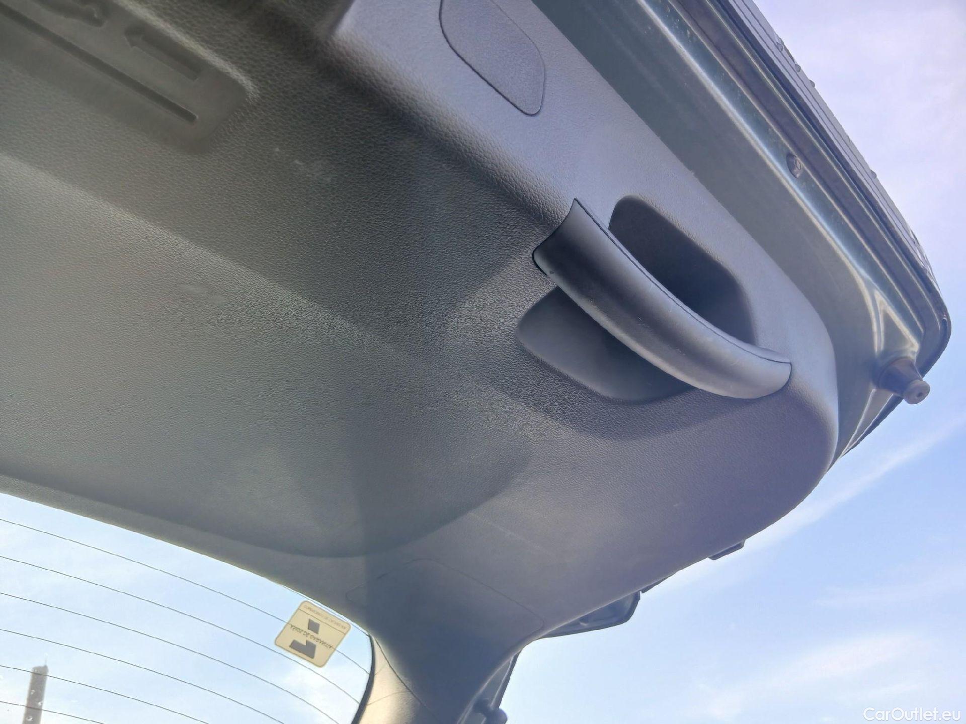  KIA  Sportage KIA  / 2022 / 5P / todoterreno 1.6 T-GDi MHEV 110kW (150CV) Drive 4x2 #5