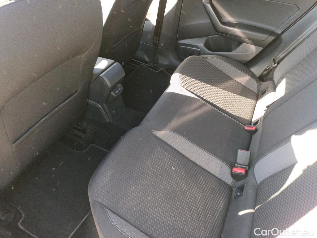  Volkswagen  Taigo VOLKSWAGEN  / 2021 / 5P / todoterreno Life 1.0 TSI 70kW (95CV) #9