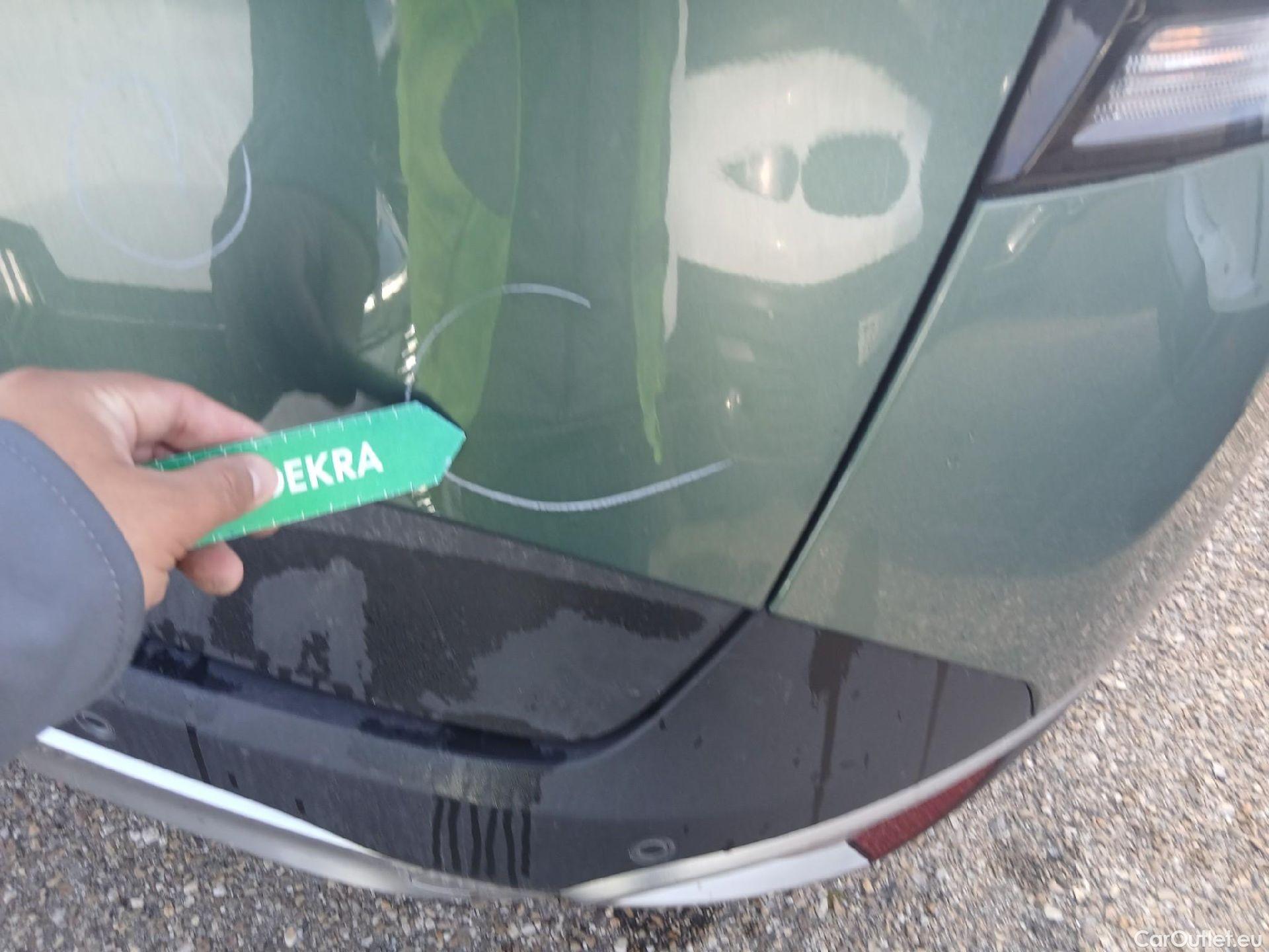  KIA  Sportage KIA  / 2022 / 5P / todoterreno 1.6 T-GDi MHEV 110kW (150CV) Drive 4x2 #23